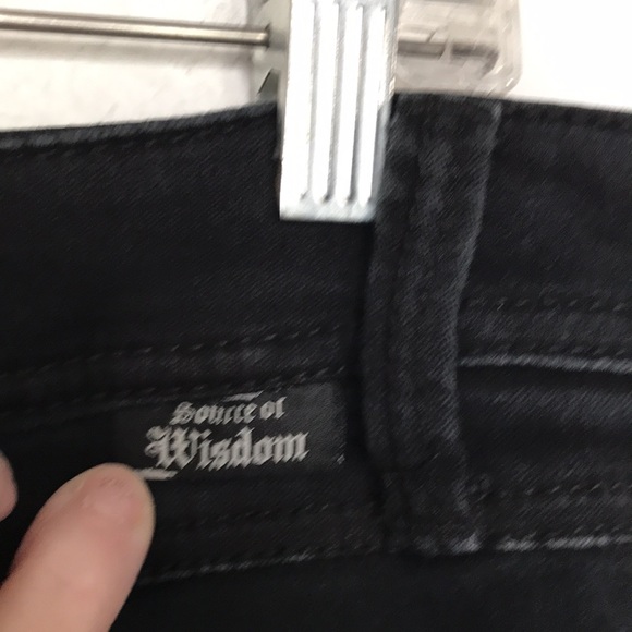 TORRID JEANS LONDON SKINNY (SOURCE OF WISDOM) BLACK SIZE 14 GREAT CONDITION! - Picture 4 of 5